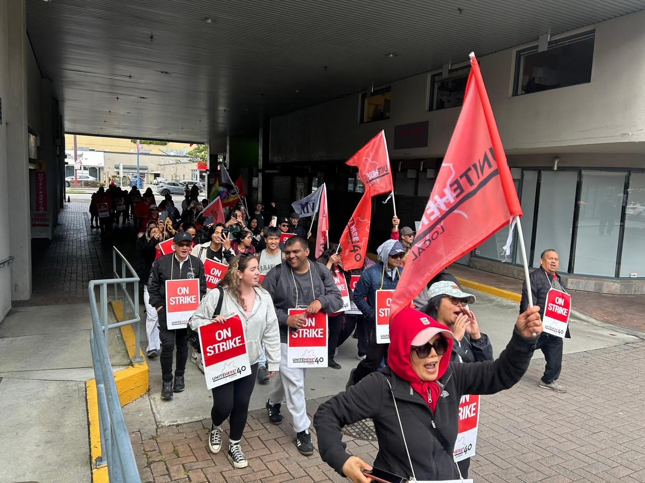 Vancouver Hotel Workers Win A New Agreement With Sheraton After A 14-Month Strike