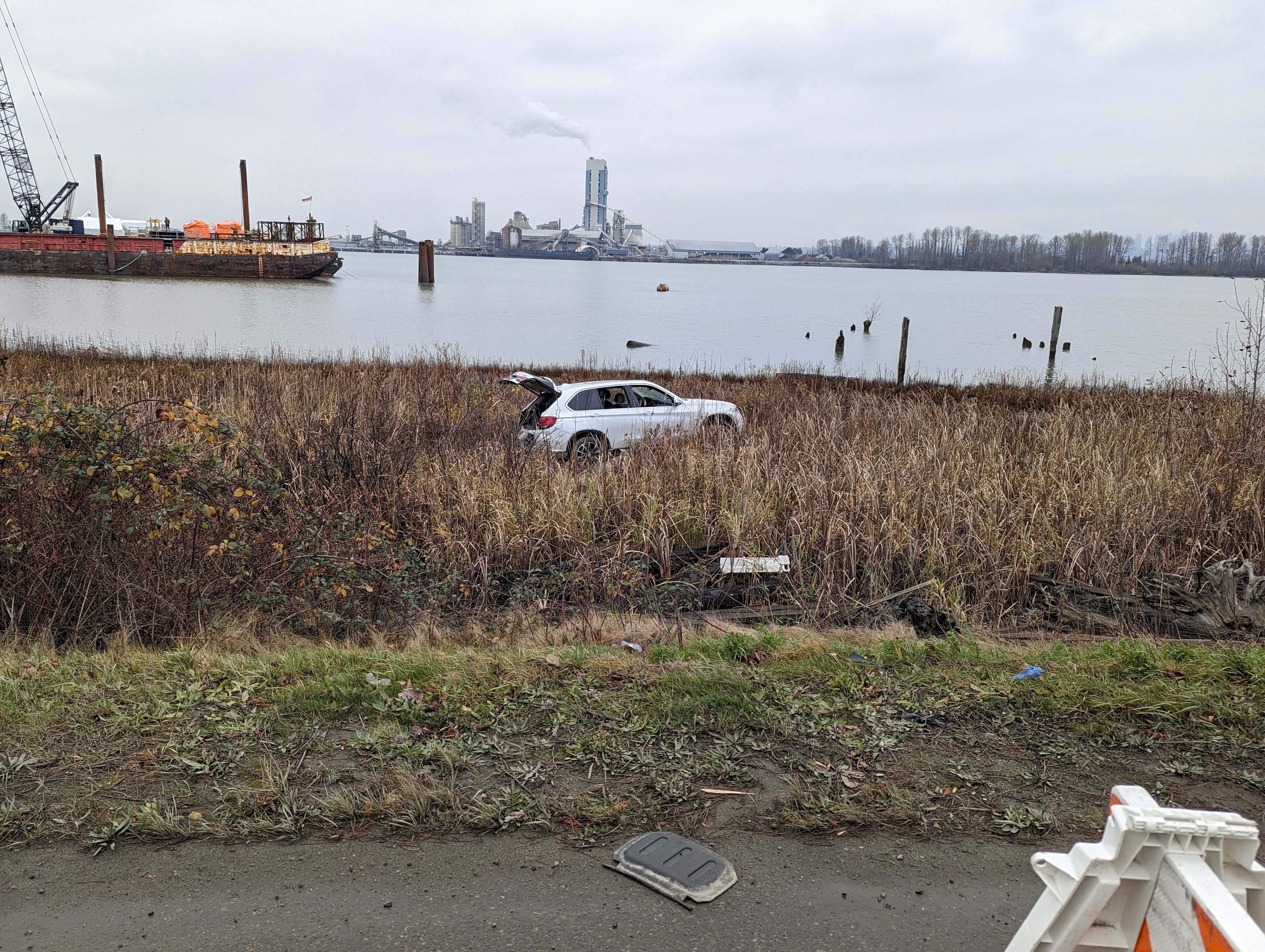 Delta Police Lays Attempted Murder Charges After Woman Tries To Drive Car Into Fraser River