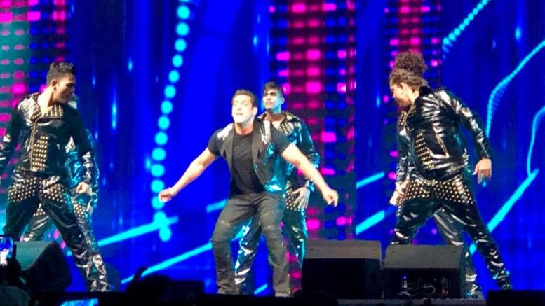 Vips Get The Nasty Treatment At Salman Khan Fronted Debang Show After Being Thrown Out Of Their $5000 Seats