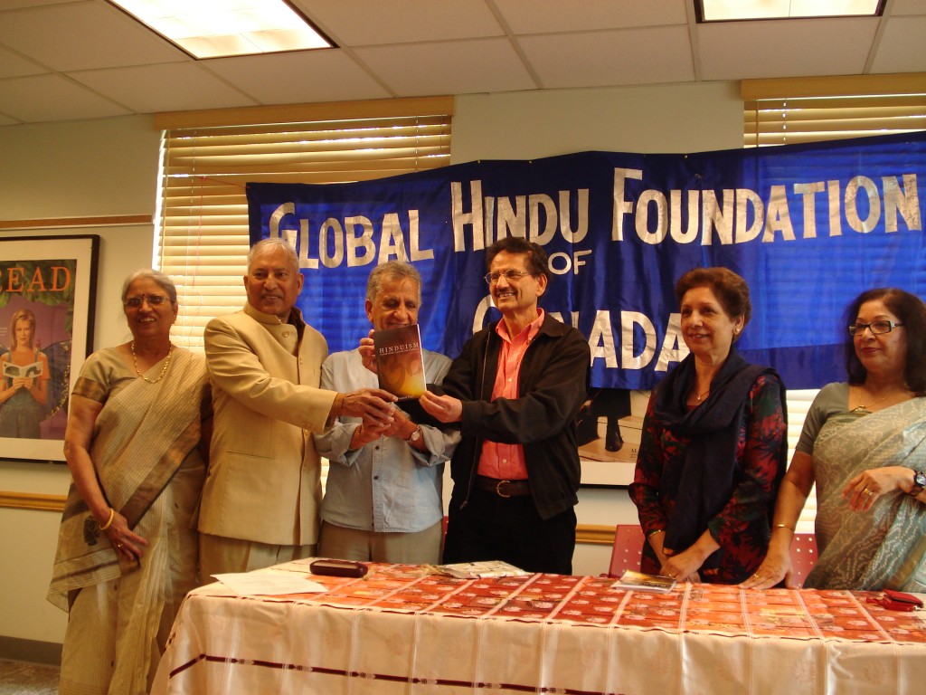 Veteran Journalist Promod Puri Honoured During The Release Of His Book “hinduism Beyond Rituals, Customs And Traditions”