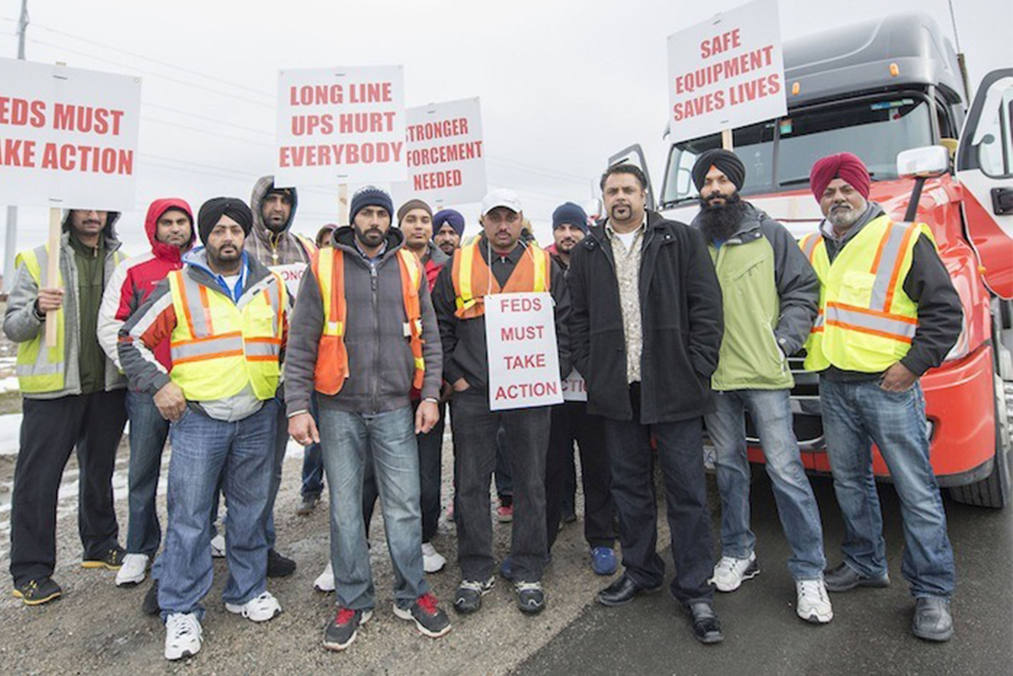 750 UTA Truckers Deliver Ultimatum To BC Government To Enforce The Law