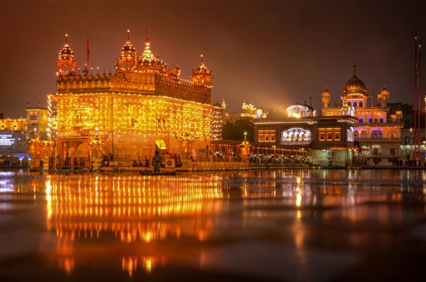 Thousands Of Sikhs Throng Gurdwaras On Guru Gobind's 'Prakash Purab'