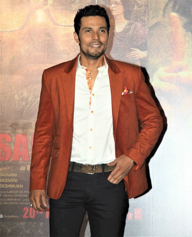 Film Star Randeep Hooda Teams Up With Khalsa Aid