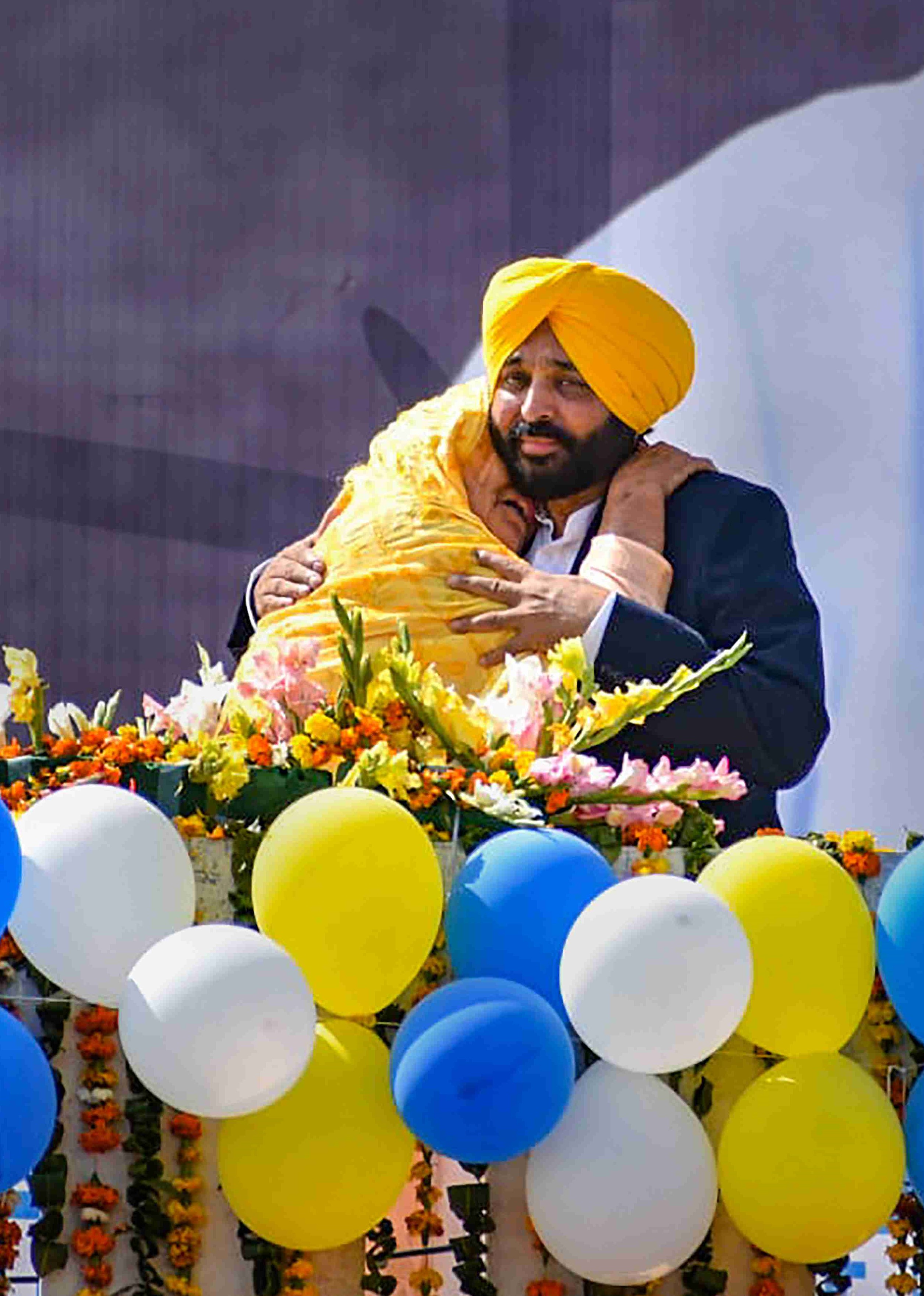 REVOLUTIONARY: AAP Crushes Congress And Destroys Akali With 92 Seat Majority As CM-Elect Bhagwant Mann And Ministers Set To Take Oath On March 16