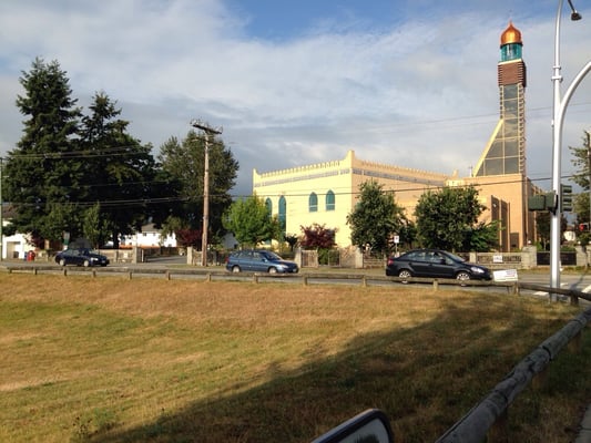 Police Investigating Hate Attack Against Muslims Near Surrey Mosque
